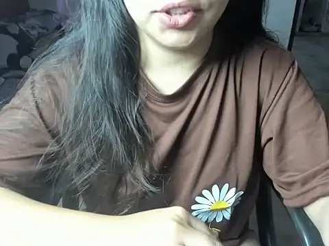 Snapshot of Divya68 chatting on November 2025 05:45:02 PM Divya68 online show from November 2025 05:45:02 PM