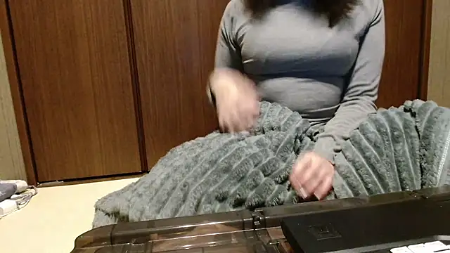 Snapshot of _Ema_ch chatting on February 2026 07:28:01 PM Ema ch online show from February 2026 07:28:01 PM