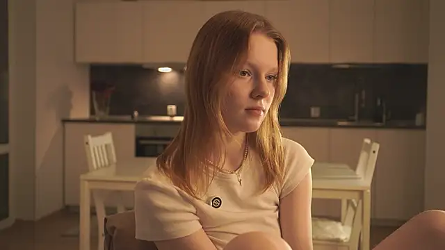 Snapshot of SongMalech chatting on October 2025 03:56:02 PM SongMalech online show from October 2025 03:56:02 PM