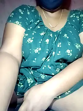 ITZ YUVIKA online show from November 2025 05:15:01 PM