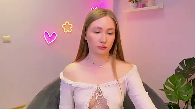 EllyColins online show from May 2026 03:11:02 AM