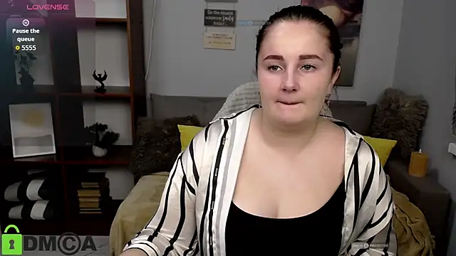 Undinna online show from October 2025 02:27:02 PM