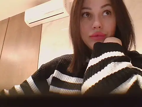 Snapshot of Yanorell chatting on February 2026 10:00:02 AM Yanorell online show from February 2026 10:00:02 AM