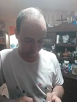 sacarlettareyo online show from April 2026 03:28:02 PM