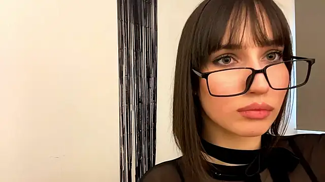 Snapshot of nikabloom chatting on November 2025 11:20:01 AM nikabloom online show from November 2025 11:20:01 AM