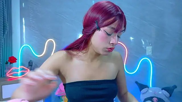 Snapshot of Naaomi_cute chatting on January 2026 12:43:02 PM Naaomi cute online show from January 2026 12:43:02 PM