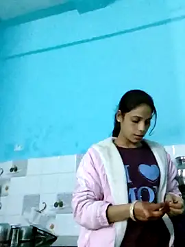 Nitya hot online show from December 2025 06:44:01 AM