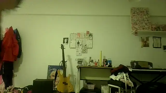 miapink33 online show from December 2025 11:53:01 PM