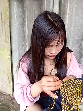 siusiu-00 online show from February 2026 01:05:02 AM