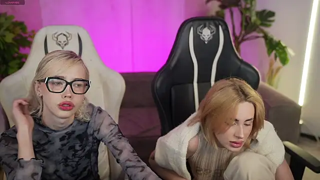 Snapshot of Jessica_start chatting on December 2025 11:26:02 AM Jessica start online show from December 2025 11:26:02 AM