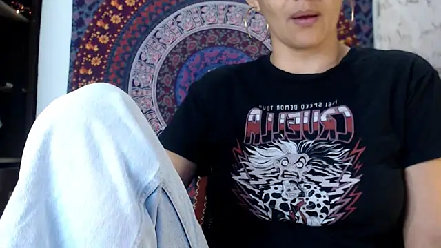 Lucyy Naugthy online show from February 2026 02:15:01 PM