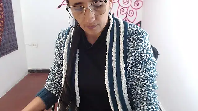 Lucyy Naugthy online show from March 2026 01:15:01 PM