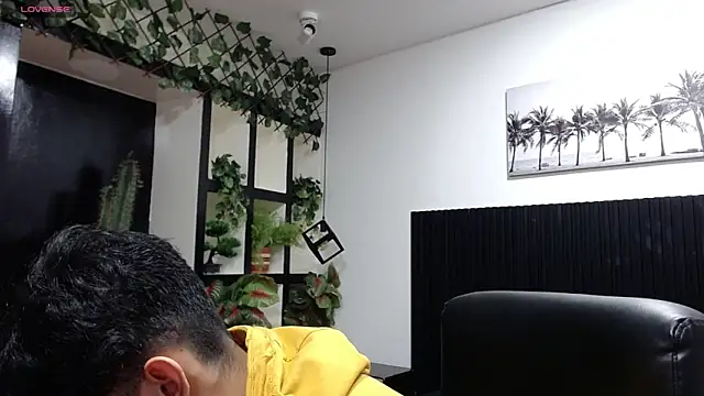 jeander186 online show from November 2025 04:09:01 PM