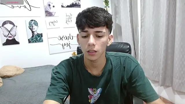 AmethystShadow17 online show from October 2025 03:47:02 PM