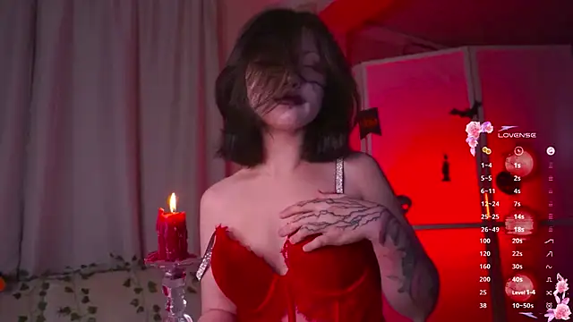 TainaGrebs online show from October 2025 08:43:01 PM