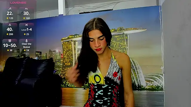 Snapshot of Zakura_hot_25 chatting on October 2025 12:00:01 AM Zakura hot 25 online show from October 2025 12:00:01 AM