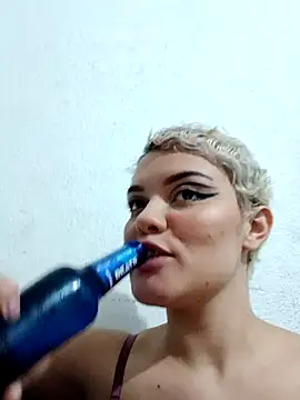 Estela nasx online show from April 2026 11:30:02 PM