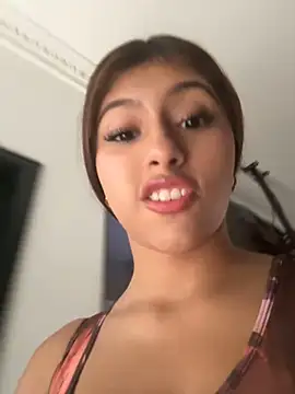 dafne17  online show from May 2026 12:56:02 PM