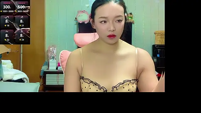 Snapshot of Mimi-777 chatting on October 2025 10:05:02 AM Mimi-777 online show from October 2025 10:05:02 AM