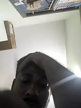 Snapshot of Vickyins480000 chatting on December 2025 04:01:02 PM Vickyins480000 online show from December 2025 04:01:02 PM