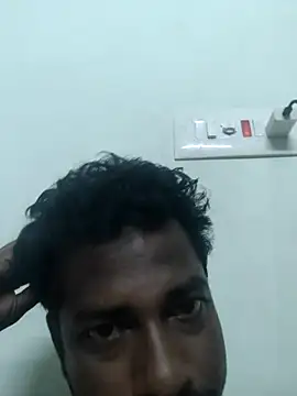 Snapshot of Vickyins480000 chatting on December 2025 12:50:02 AM Vickyins480000 online show from December 2025 12:50:02 AM