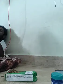 Snapshot of Vickyins480000 chatting on January 2026 05:12:01 AM Vickyins480000 online show from January 2026 05:12:01 AM