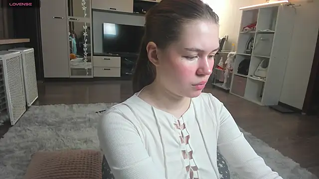 Snapshot of HeatherNextDoor chatting on November 2025 03:09:01 AM HeatherNextDoor online show from November 2025 03:09:01 AM