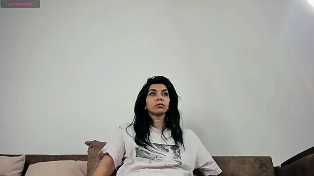 ReneeVoss online show from April 2026 03:26:01 AM