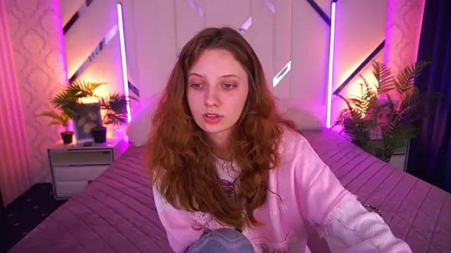 CuteeFoxy online show from November 2025 02:41:02 PM