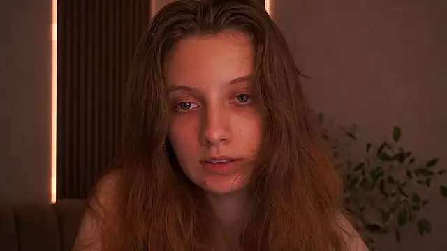 Snapshot of CuteeFoxy chatting on July 2026 01:04:02 PM CuteeFoxy online show from July 2026 01:04:02 PM