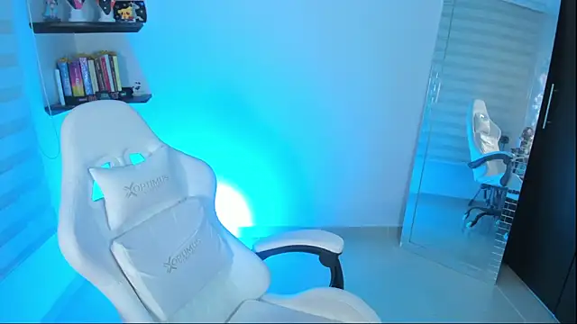 Snapshot of kittyrush_ chatting on November 2025 07:02:02 AM kittyrush online show from November 2025 07:02:02 AM