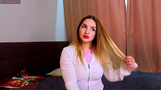 Snapshot of LustLagoon chatting on January 2026 06:17:02 AM LustLagoon online show from January 2026 06:17:02 AM