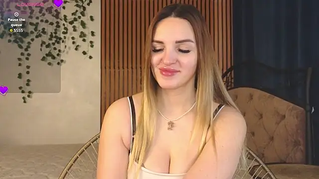 Snapshot of LustLagoon chatting on February 2026 06:10:02 AM LustLagoon online show from February 2026 06:10:02 AM