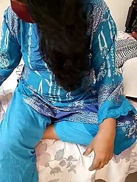 Snapshot of Hot_Boude chatting on October 2025 08:37:02 AM Hot Boude online show from October 2025 08:37:02 AM