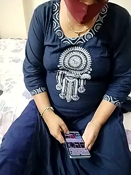 Snapshot of Hot_Boude chatting on October 2025 08:42:02 PM Hot Boude online show from October 2025 08:42:02 PM