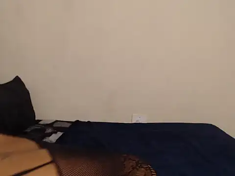 freaky-Mikie online show from November 2025 07:53:01 AM