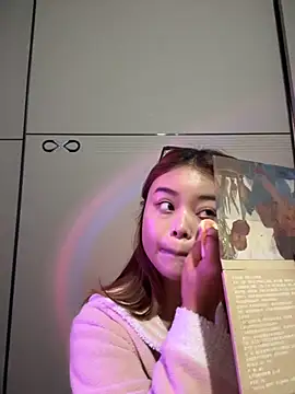 noe-00 online show from October 2025 12:17:02 PM