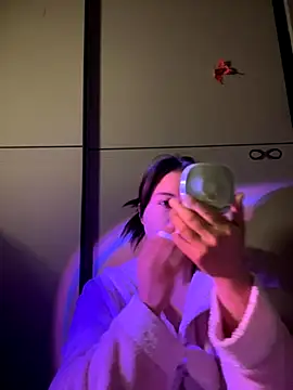 noe-00 online show from November 2025 02:30:01 PM