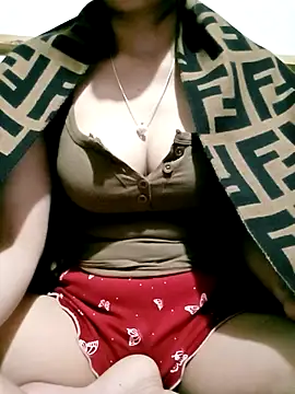 Snapshot of Katy68 chatting on November 2025 06:50:02 PM Katy68 online show from November 2025 06:50:02 PM