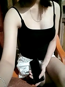 Snapshot of Katy68 chatting on December 2025 02:48:01 PM Katy68 online show from December 2025 02:48:01 PM