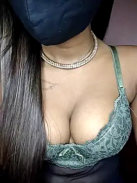 Strip Hotty242 online show from October 2025 06:01:01 PM