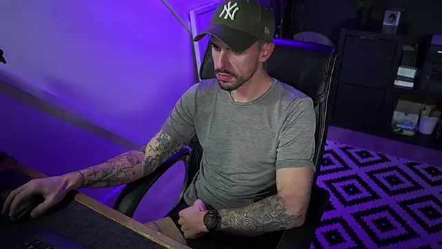 monsieurguitsxxx online show from December 2025 03:06:01 PM