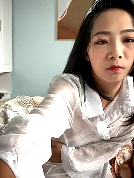 Yuyan ss online show from November 2025 04:01:02 AM