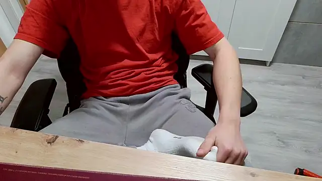 Snapshot of Twilightboyx chatting on October 2025 04:51:02 PM Twilightboyx online show from October 2025 04:51:02 PM