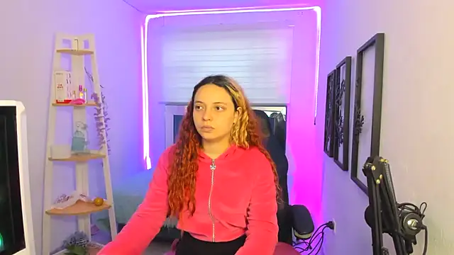 Snapshot of Nixy_Fresa chatting on October 2025 11:21:02 AM Nixy Fresa online show from October 2025 11:21:02 AM