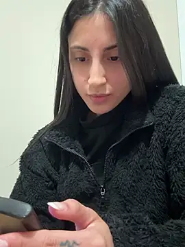 itsmiasofia online show from June 2026 11:10:01 PM