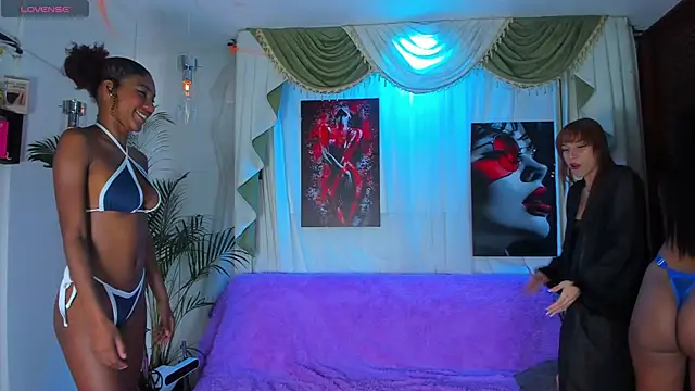 Snapshot of madams_worker chatting on December 2025 08:02:01 PM madams worker online show from December 2025 08:02:01 PM