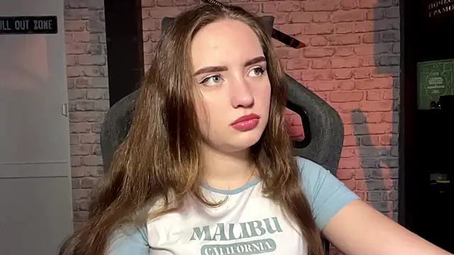 GreatMolly online show from October 2025 06:24:02 AM