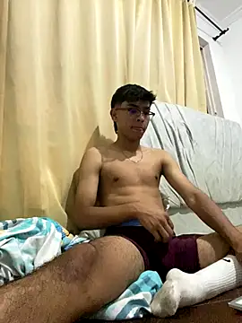 Snapshot of Muchachito18 chatting on December 2025 04:53:02 AM Muchachito18 online show from December 2025 04:53:02 AM