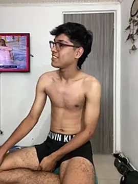 Snapshot of Muchachito18 chatting on January 2026 04:04:01 AM Muchachito18 online show from January 2026 04:04:01 AM